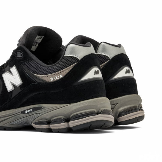 NEW BALANCE 2002R ‘Black’
