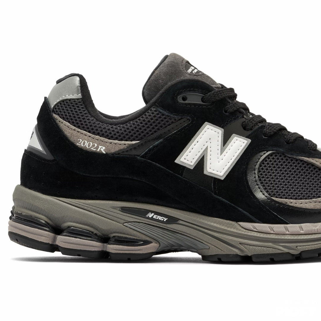 NEW BALANCE 2002R ‘Black’
