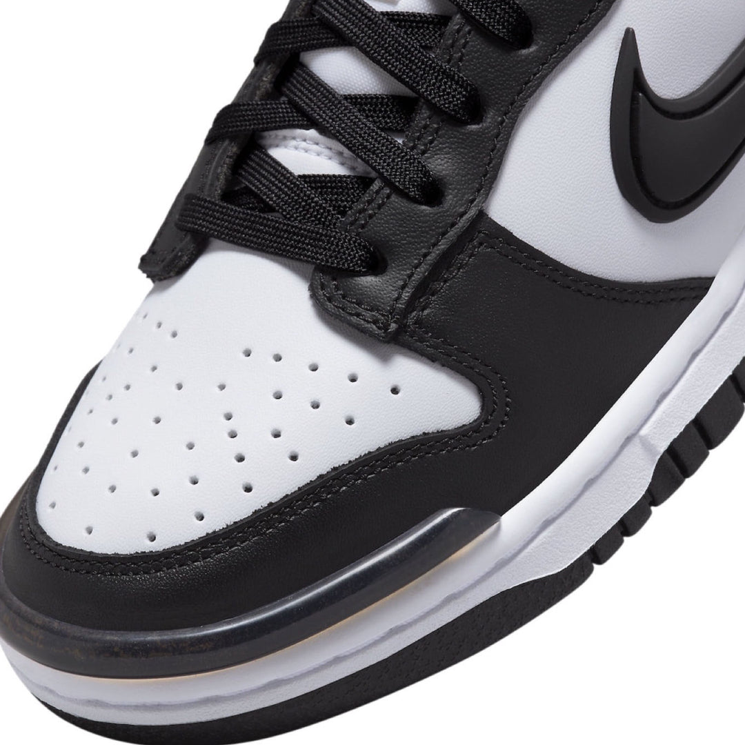 WMNS DUNK LOW TWIST ‘Panda’
