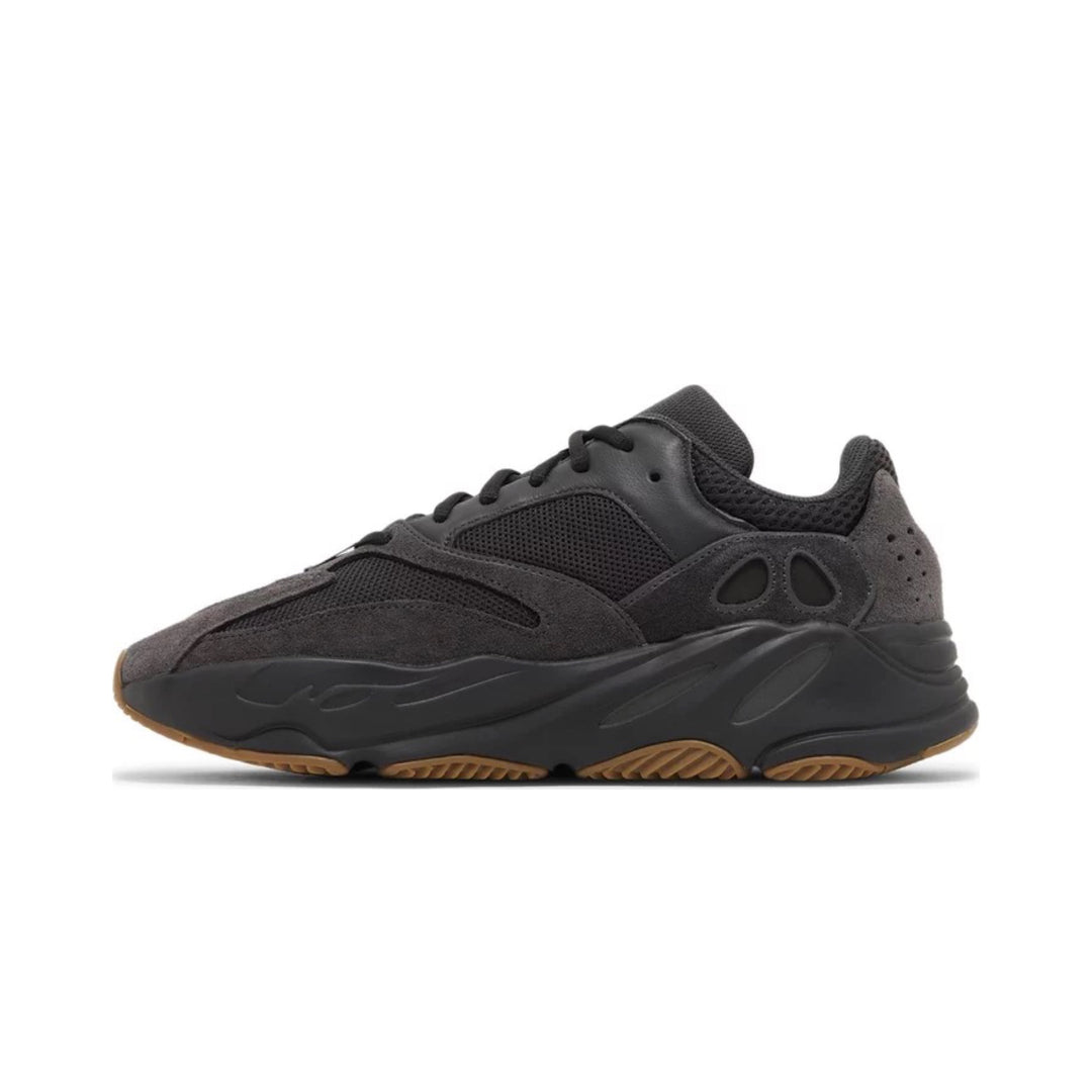 ADIDAS YEEZY BOOST 700 ‘Utility Black’