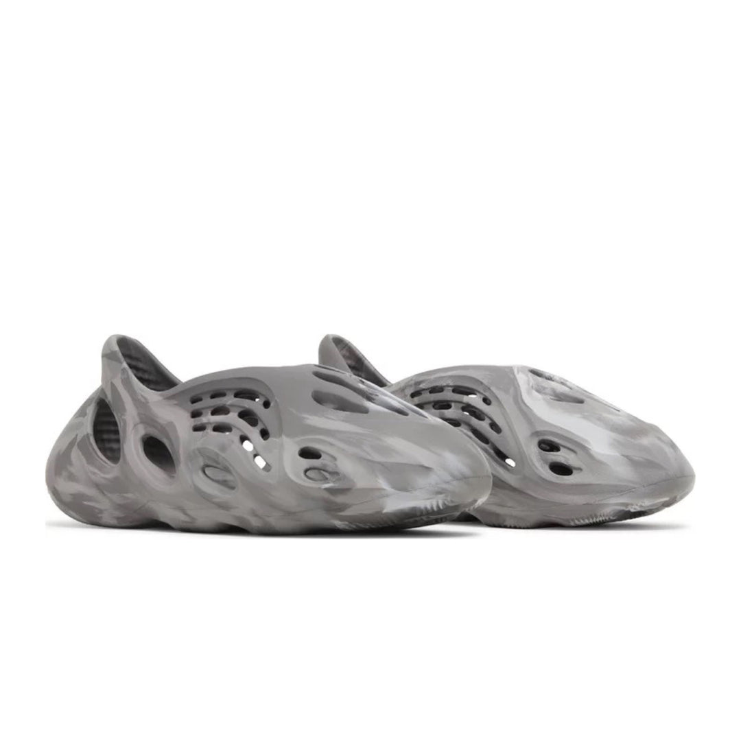 ADIDAS YEEZY FOAM RNR MX ‘Granite’