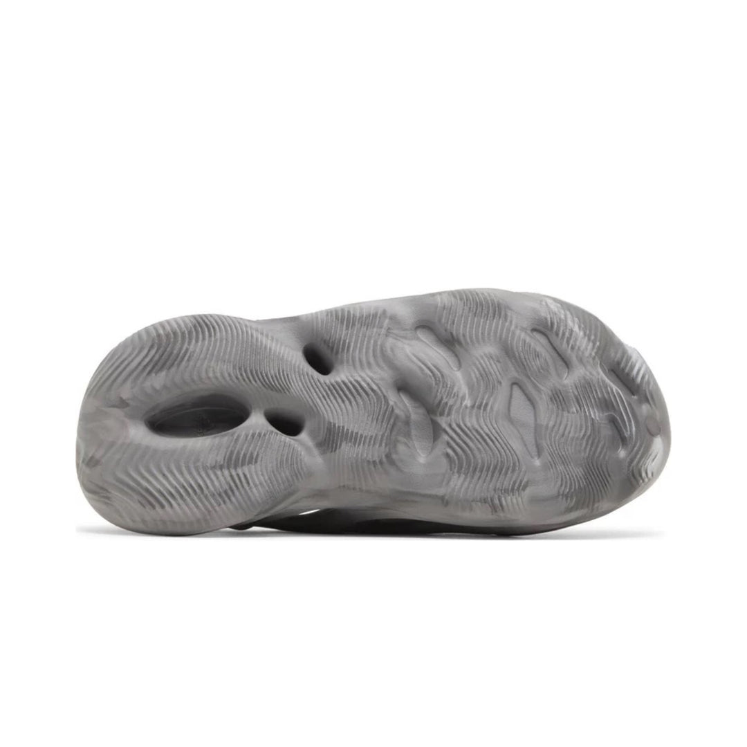 ADIDAS YEEZY FOAM RNR MX ‘Granite’